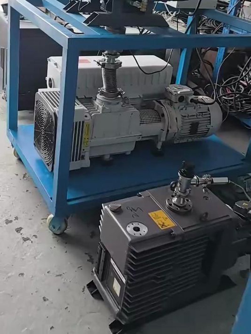 气体压缩设备在现代工业中扮演着至关重要的角色，广泛应用于化工、制药、食品加工等多个领域。本文将从行业分析的角度出发，深入探讨气体压缩设备的分类，并结合具体案例进行说明。